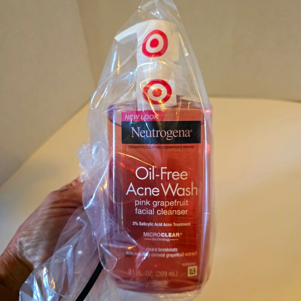Neutrogena Oil-Free Acne Wash Pink Grapefruit Salicylic Acid 9.1 fl oz